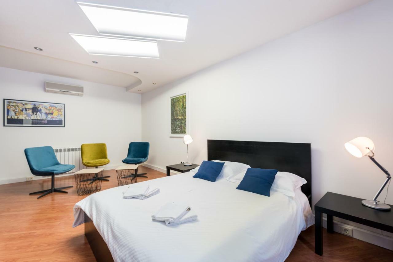Apartma White&blue Center App