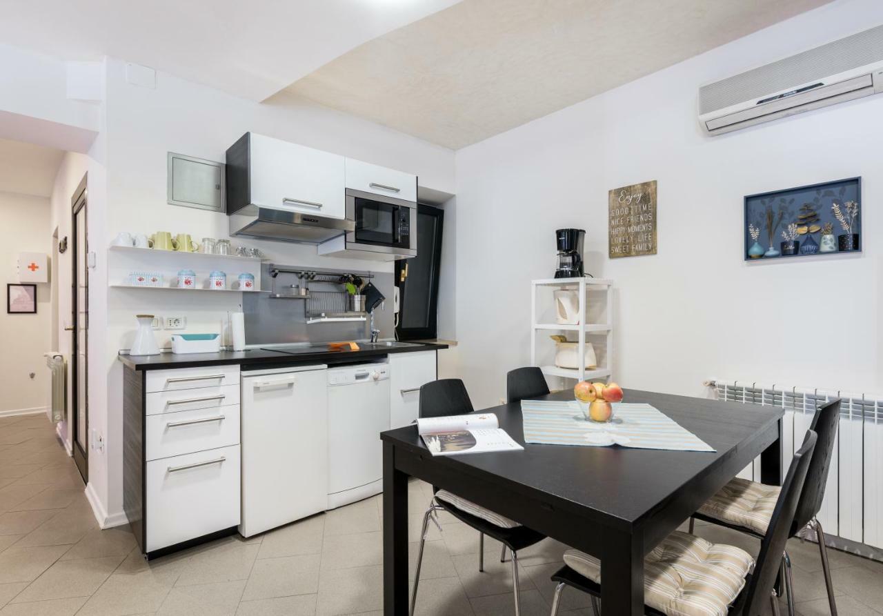 White&blue Center App Apartma